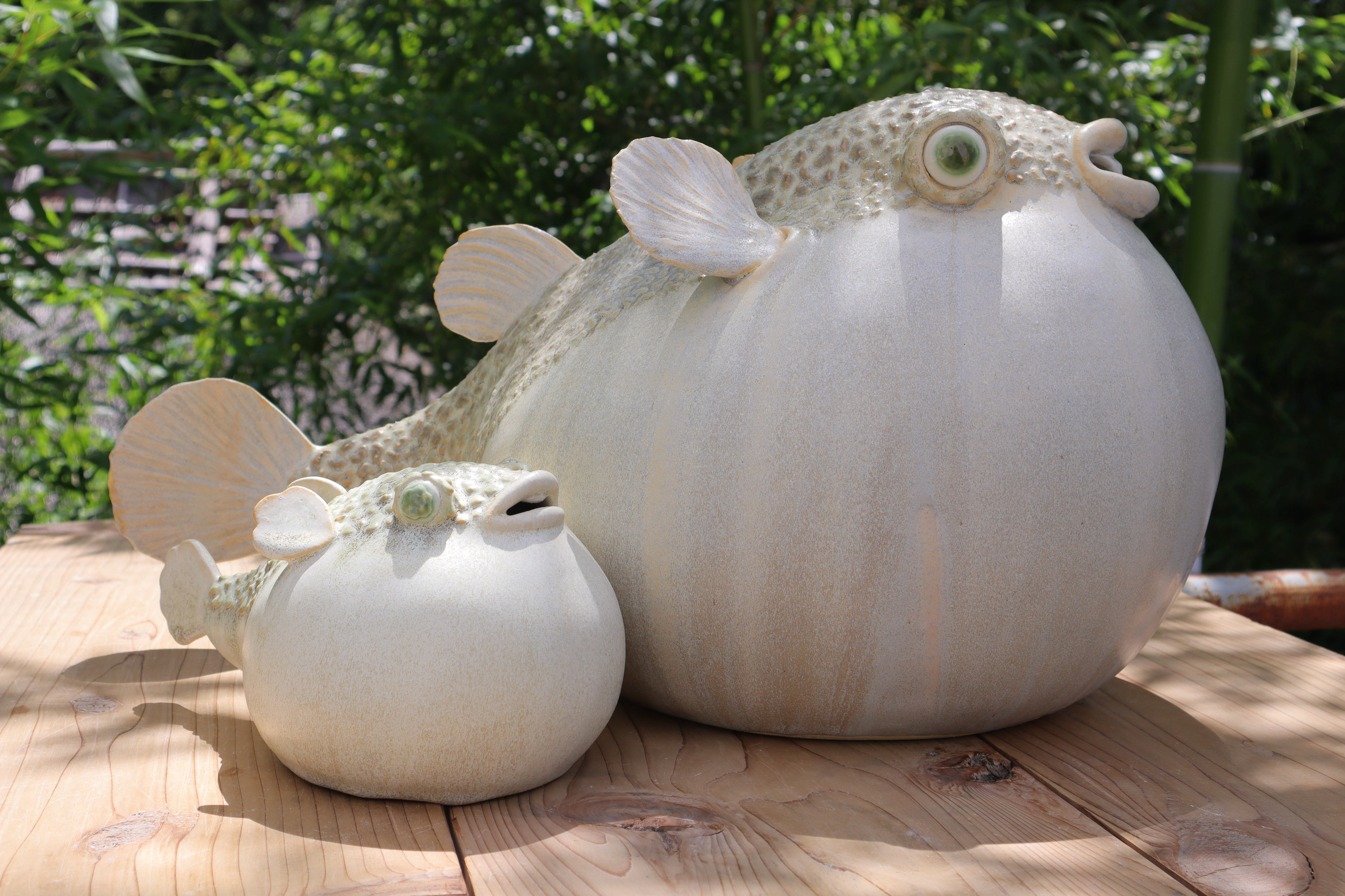 「幸せを呼ぶハッピー・パファ〜ちゃんとそのお子さん」2022/2023 /陶土、釉薬